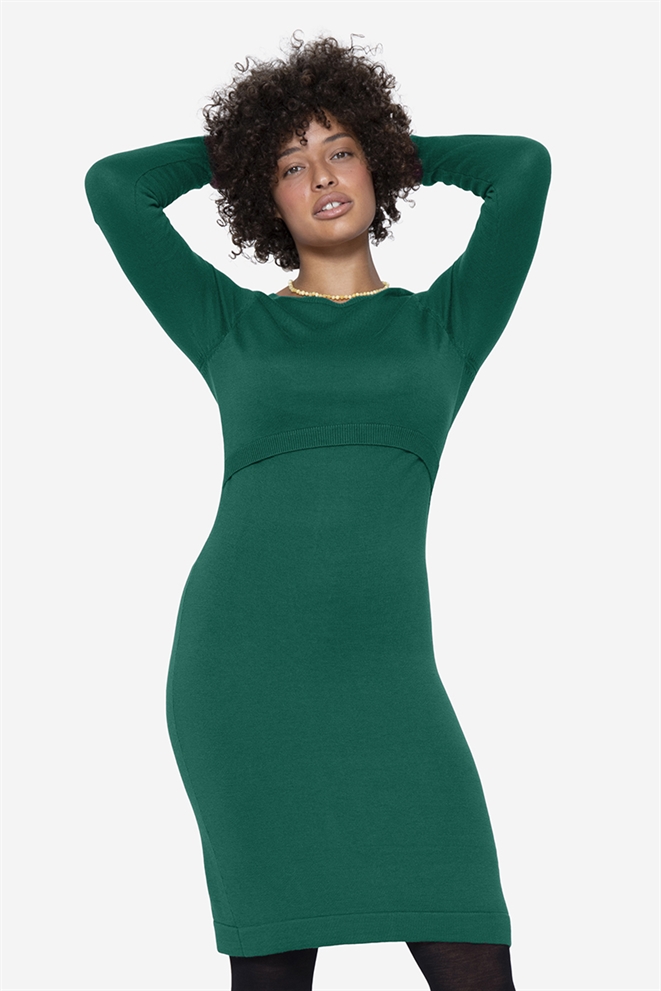 Green nursing dress with round neckline - Knitted in Merino wool/viscose – Front view