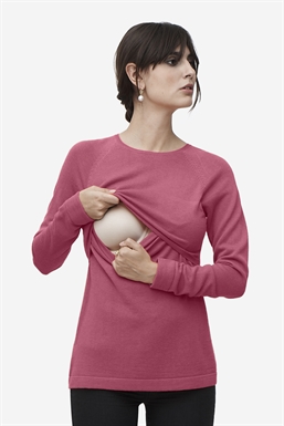 Milker pink nursing sweater in merino wool - Seen with nursing function