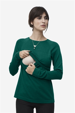 Green Nursing Sweater in 100% merino wool - Seen with nursing acess