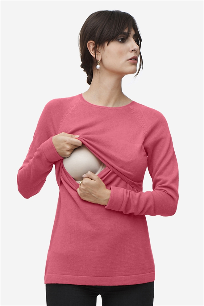 Milker pink nursing sweater in merino wool - Seen with nursing function